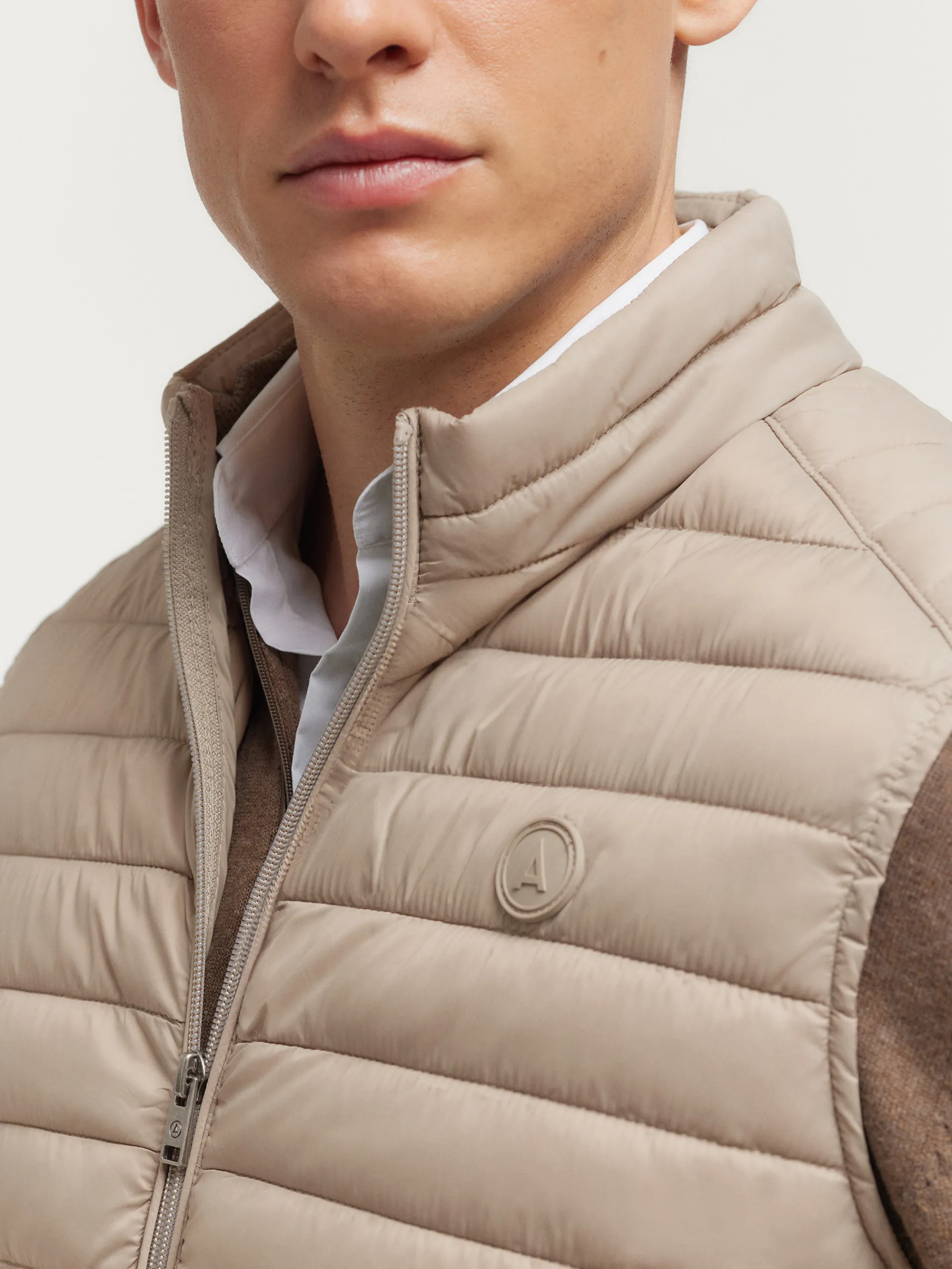 Chalecos-Alvaro Moreno CHALECO DENKER Beige
