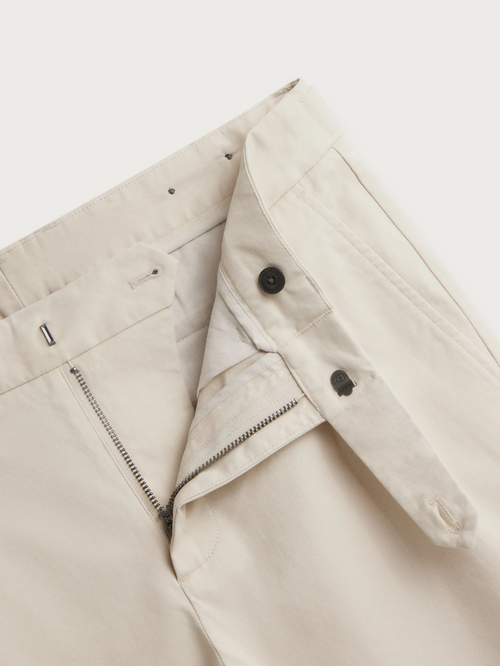 Chino-Alvaro Moreno PANTALON CARROT Crudo