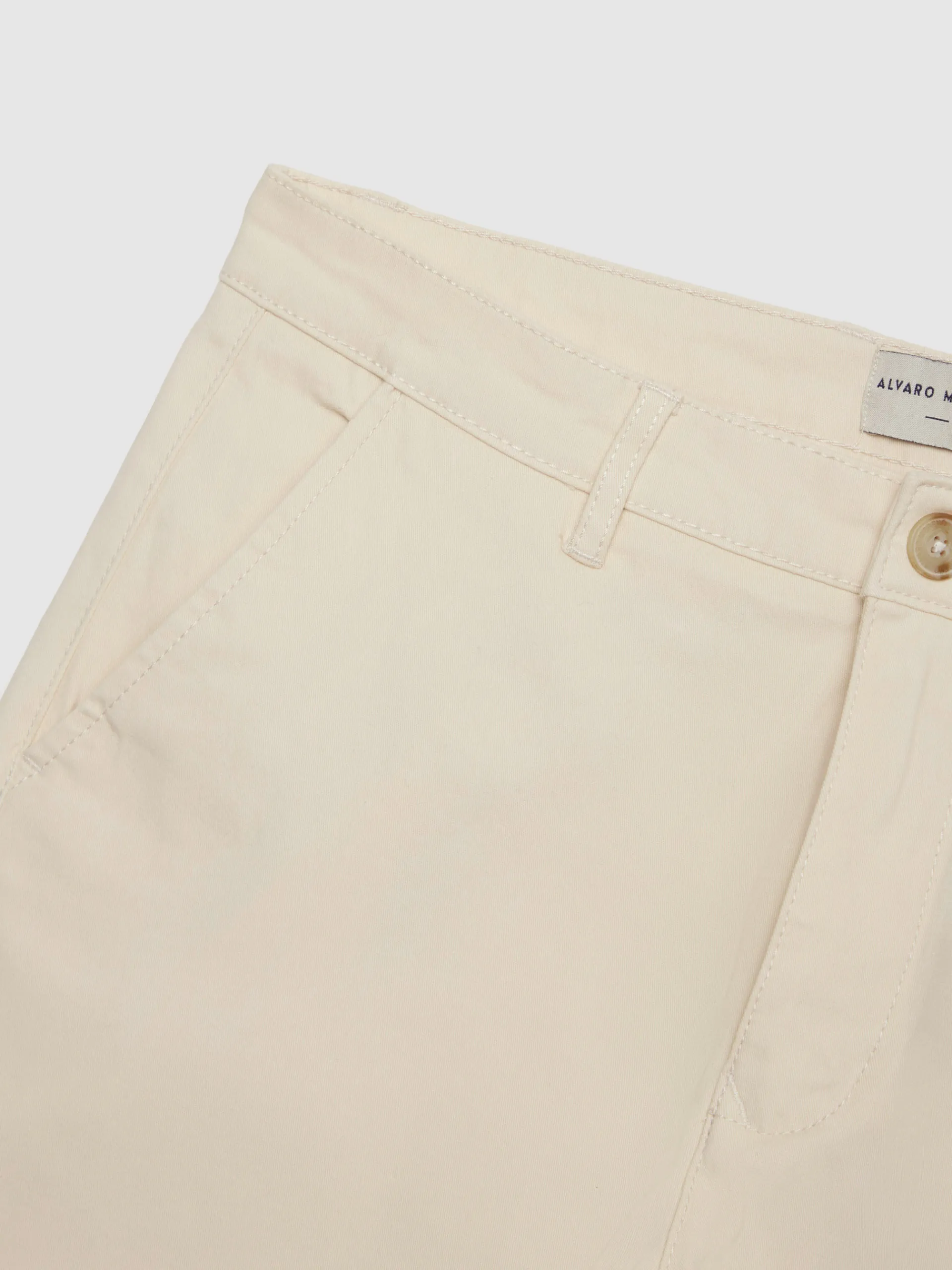 Chino-Alvaro Moreno PANTALON ELVIS Crudo