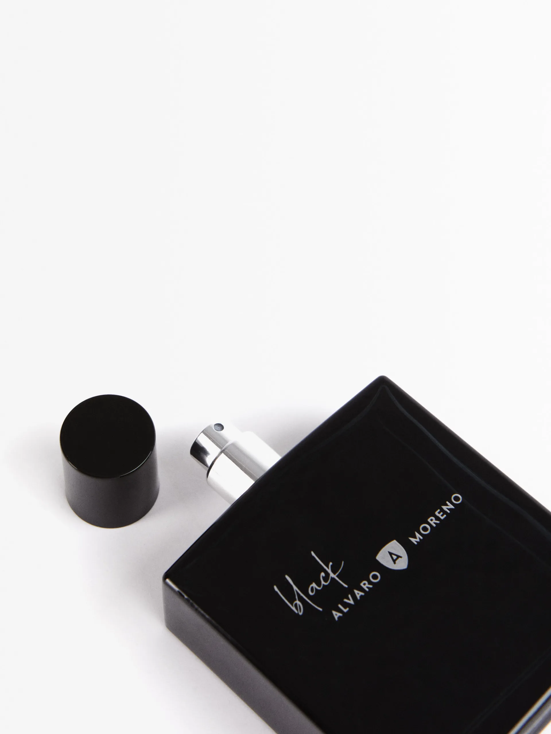 Perfumes-Alvaro Moreno PERFUME AM BLACK Negro